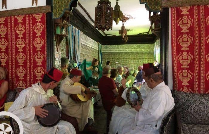 almuerzo típico marroquí excursión sevilla tánger marruecos