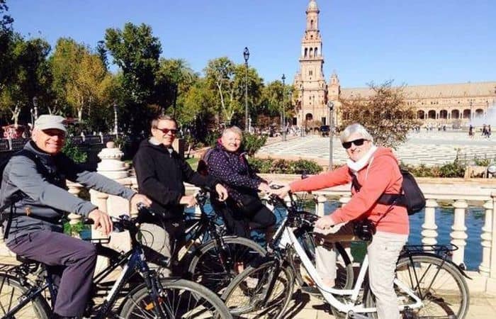 friends enjoying the seville bike tour